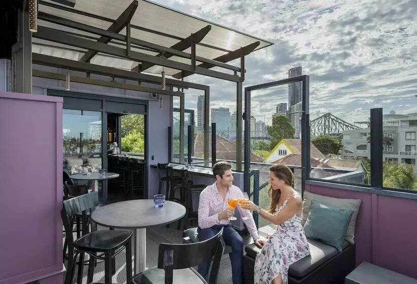 Отель Spicers Balfour