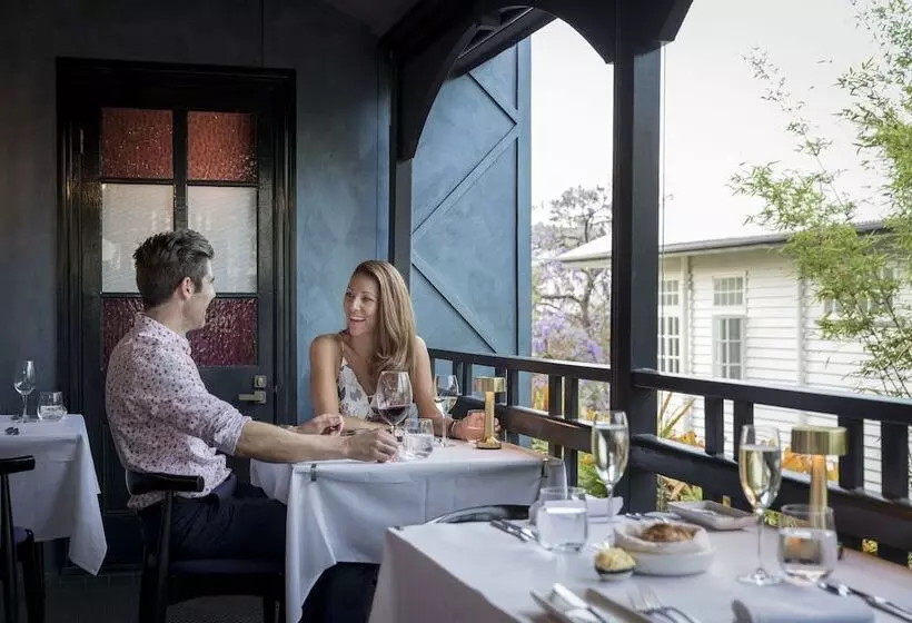 Отель Spicers Balfour