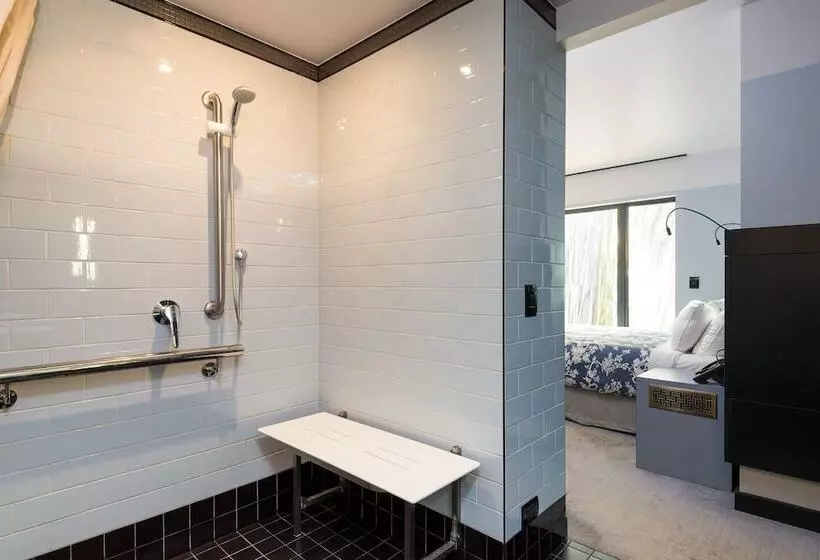 Отель Spicers Balfour