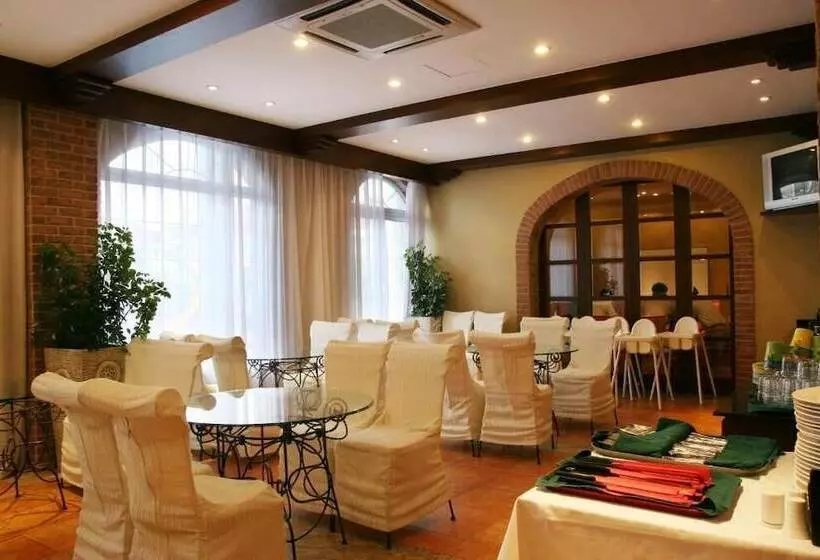Отель Suzhou Regalia Serviced Residences