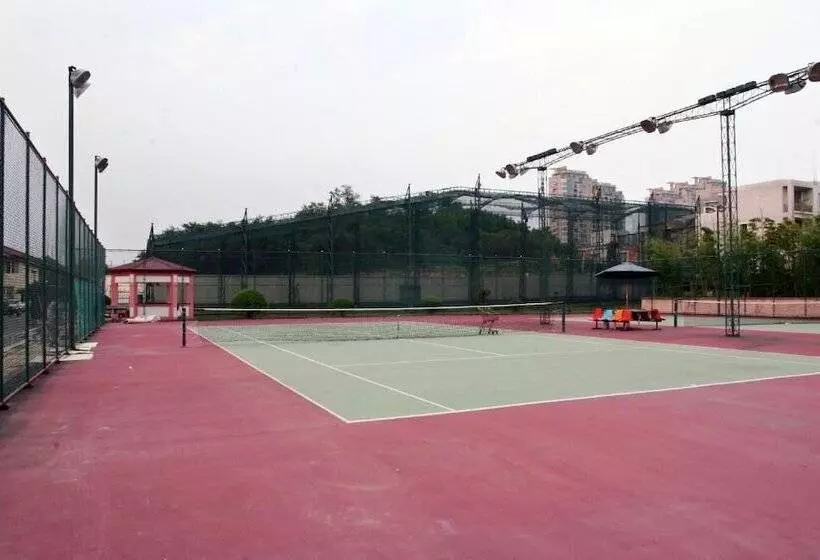 Отель Suzhou Regalia Serviced Residences