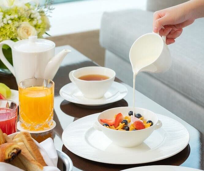 בית מלון כפרי The Ritzcarlton Jakarta, Pacific Place