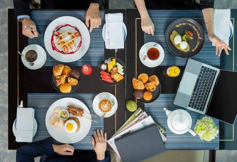 בית מלון כפרי The Ritzcarlton Jakarta, Pacific Place