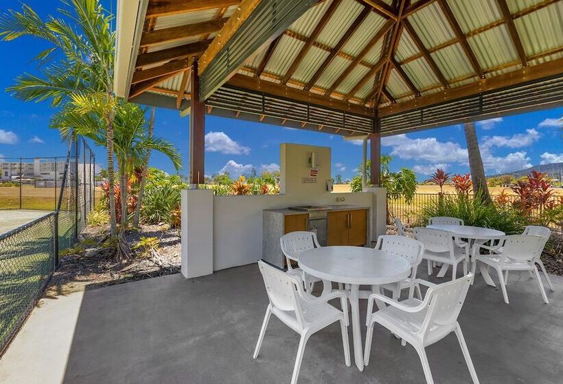 The Boathouse Apartments