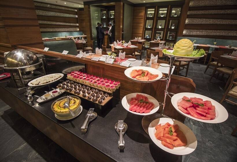 בית מלון כפרי The Fern, Jaipur