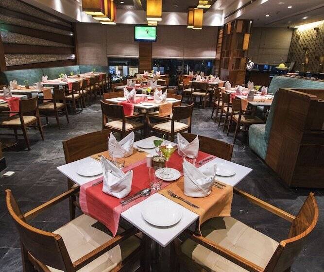 בית מלון כפרי The Fern, Jaipur