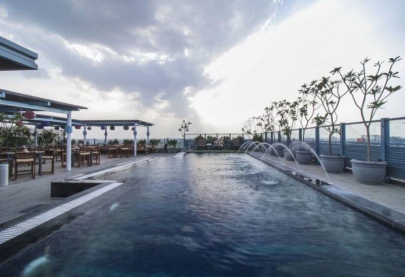 בית מלון כפרי The Fern, Jaipur