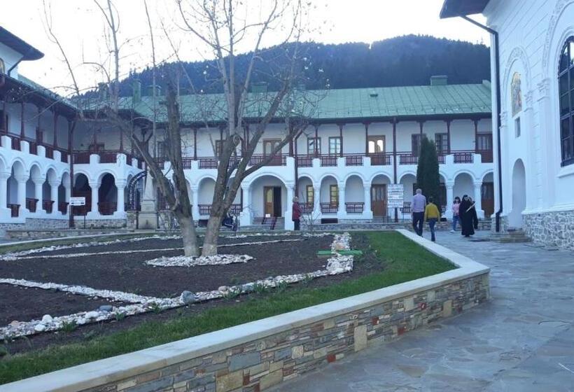 민박 Casa La Agapia