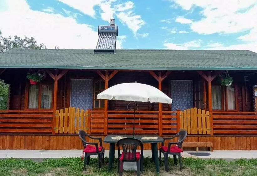 تختخواب و صبحانه Casa La Agapia