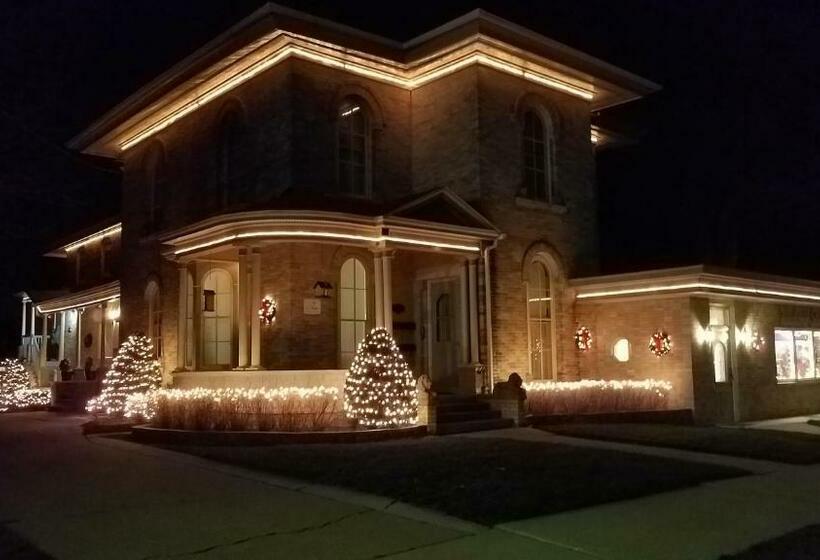 مبيت وإفطار Ha Whitney Inn