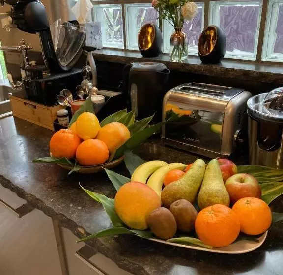 ベッドアンドブレックファースト Le Nid D Ange