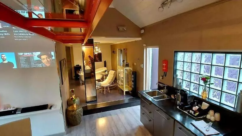 ベッドアンドブレックファースト Le Nid D Ange