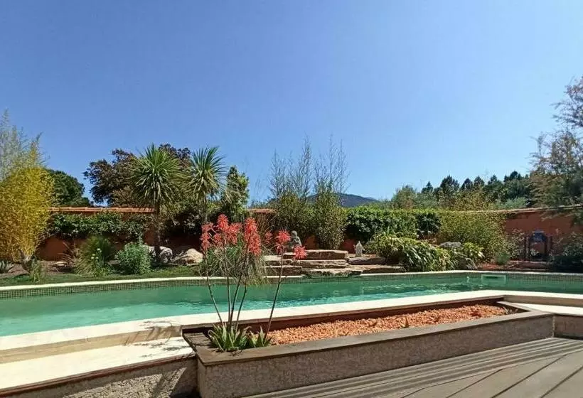 Aamiaismajoitus (B&B) Villa Sorede