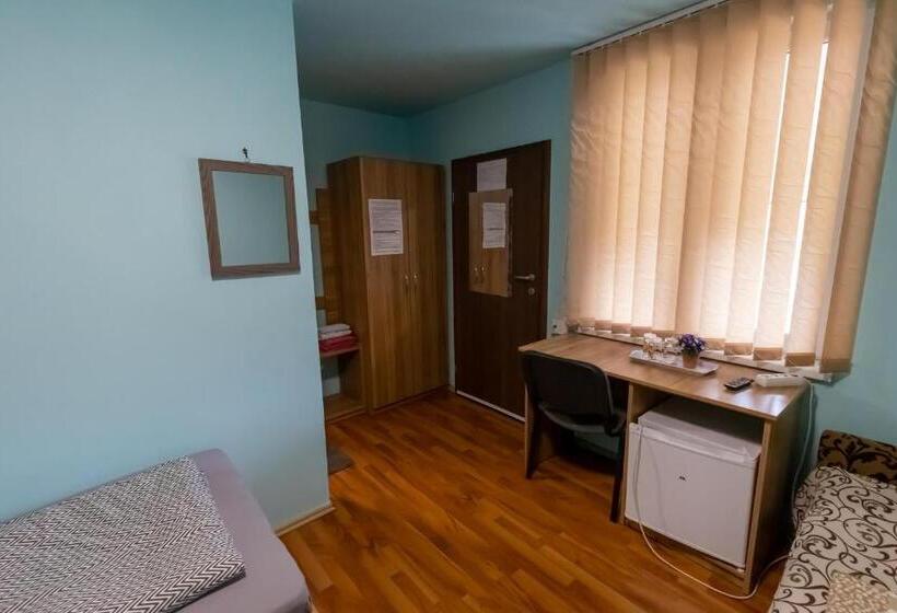 פנסיון Casa Flori De Nuc