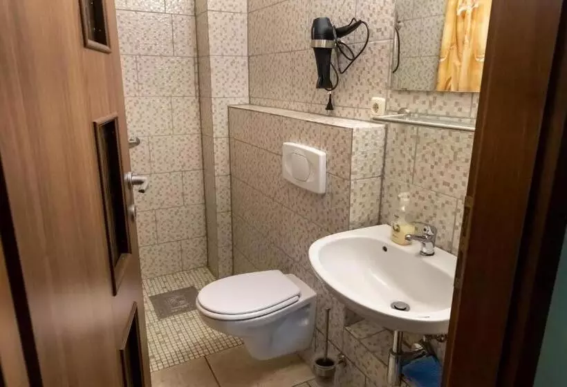 ペンション Casa Flori De Nuc