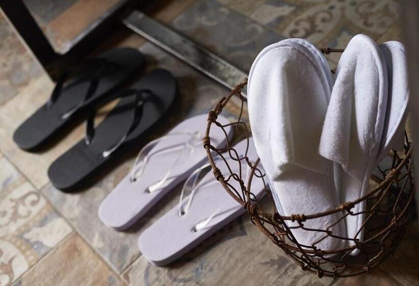 住宿加早餐 Cascina Facelli Luxury Country House