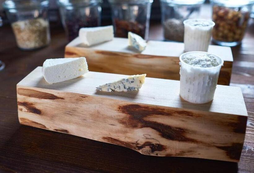 住宿加早餐 Cascina Facelli Luxury Country House