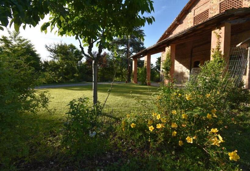 فندق صغير Locanda Sottolaluna