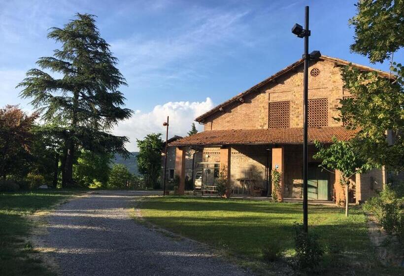 فندق صغير Locanda Sottolaluna