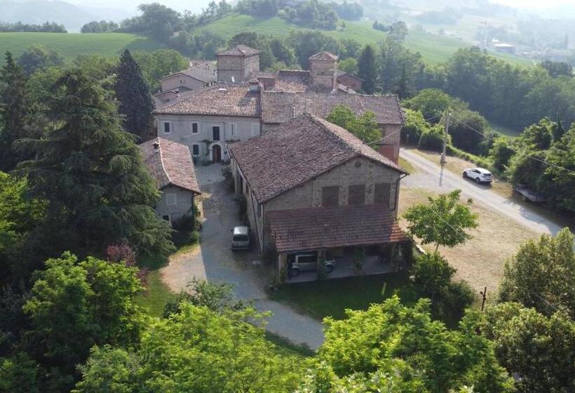 فندق صغير Locanda Sottolaluna