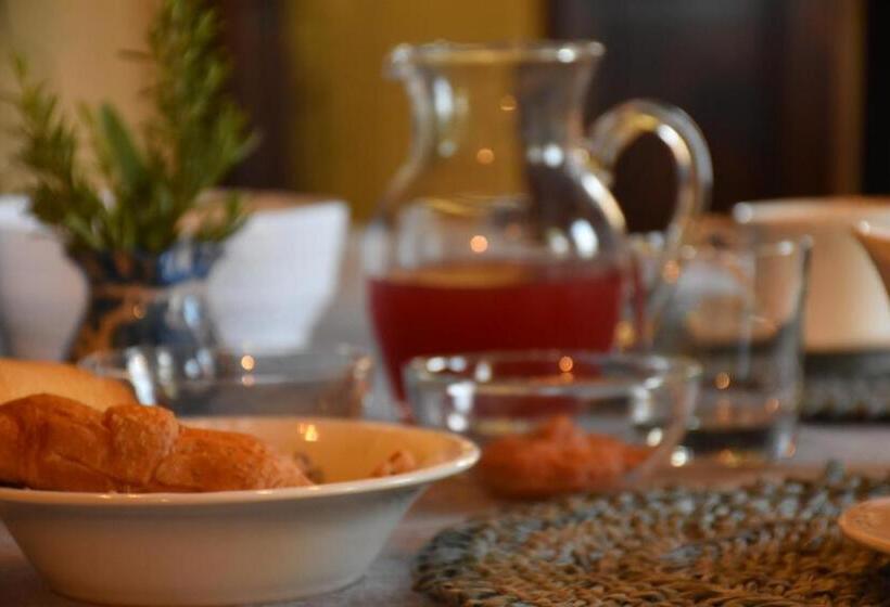 فندق صغير Locanda Sottolaluna