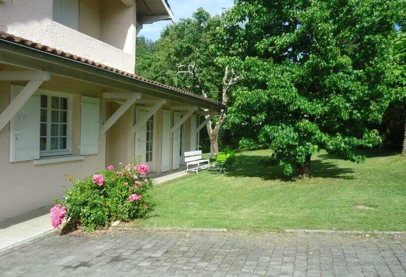 Bed and Breakfast A La Cerisaie