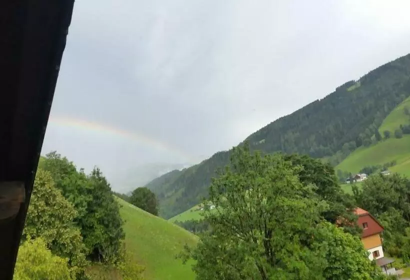 Aamiaismajoitus (B&B) Haus Silvia Kraml