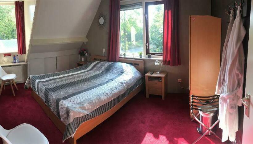 Bed and Breakfast Mango House Homestay