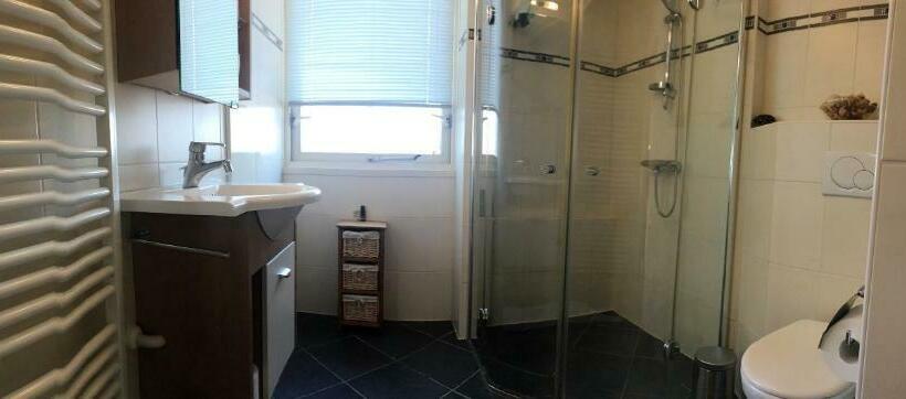 Bed and Breakfast Mango House Homestay