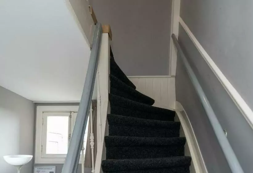 Aamiaismajoitus (B&B) Westerpark Suites