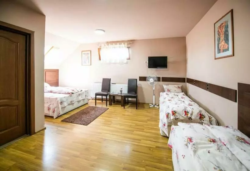 Motelli Pensiunea Cupidon