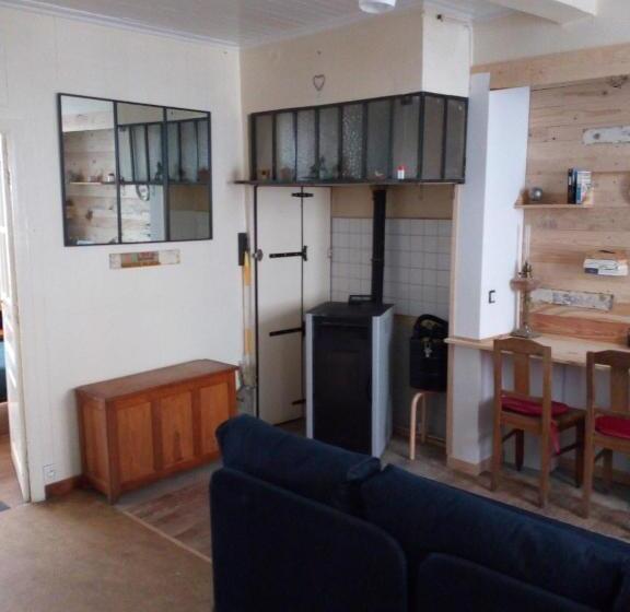 پانسیون Au 17