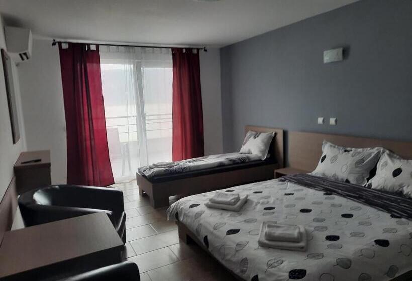 פנסיון New Exclusive