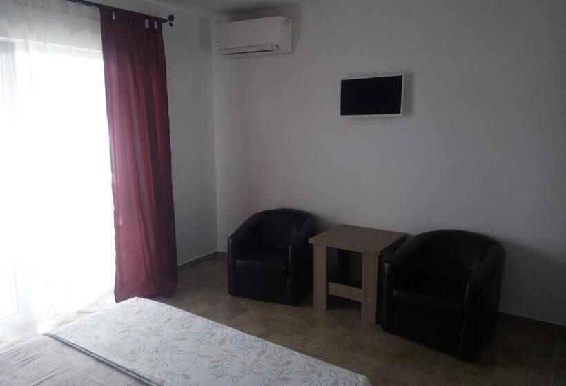 פנסיון New Exclusive