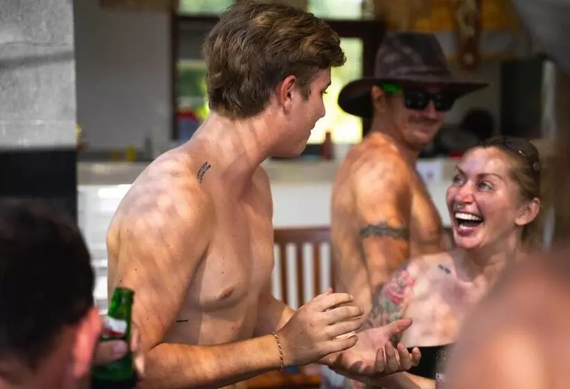 Zentiga Surf Hostel