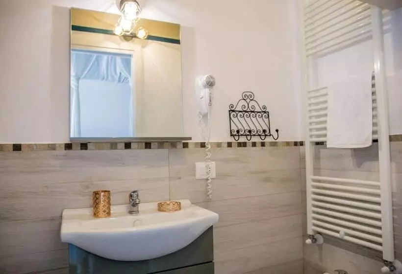 تختخواب و صبحانه Mille Una Notte