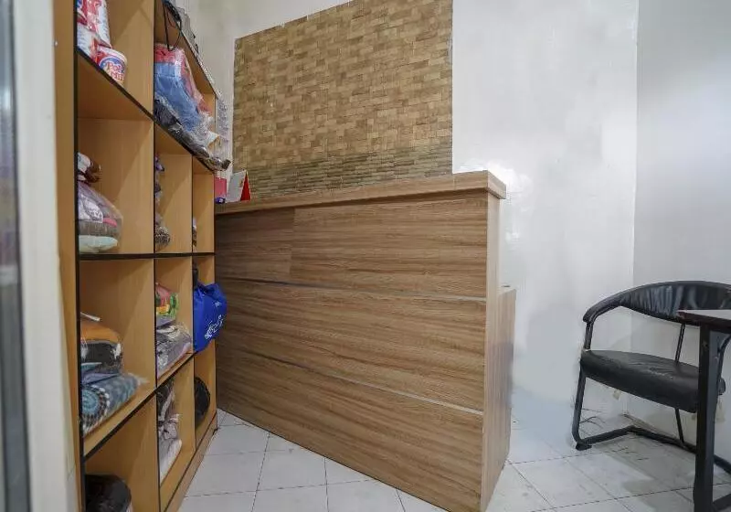 Hotelli Spot On 2294 Mega Kost