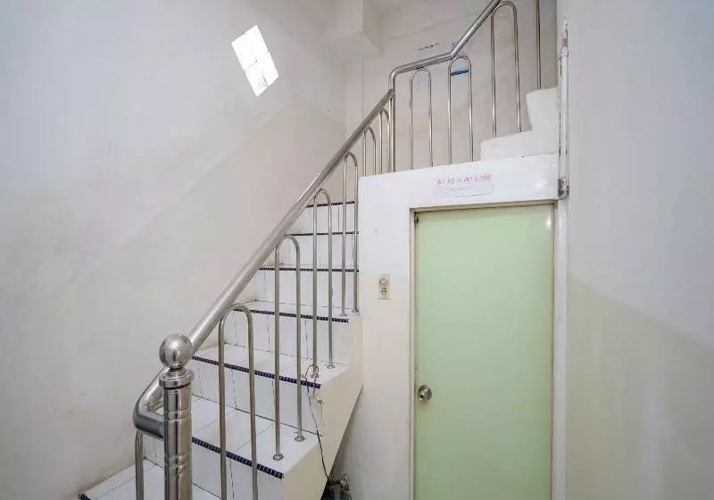 Hotelli Spot On 2294 Mega Kost