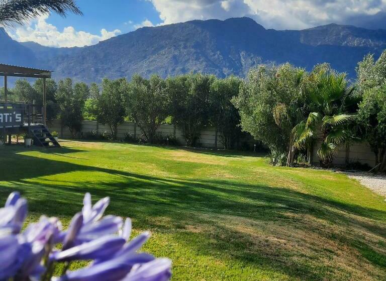 פנסיון Monte Roza Guest House