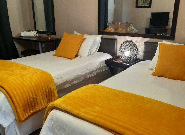 פנסיון Monte Roza Guest House