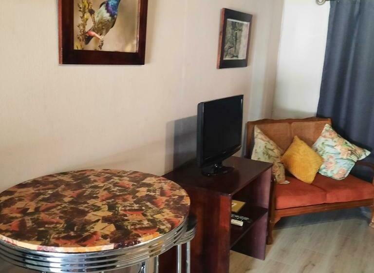 פנסיון Monte Roza Guest House