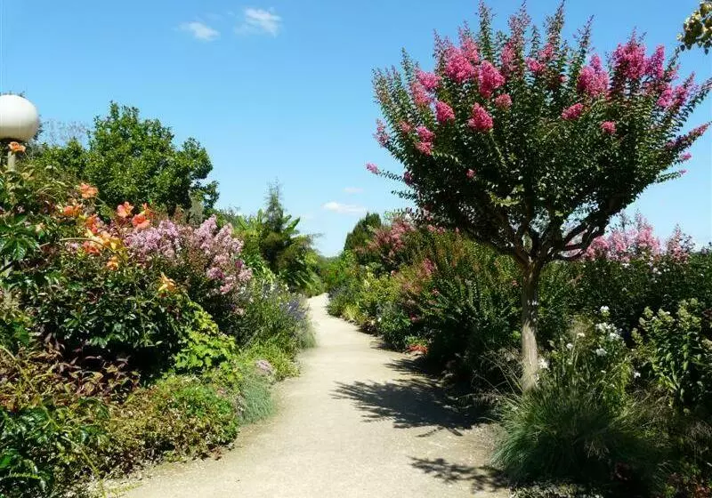 Aamiaismajoitus (B&B) L Airial De Nahouns