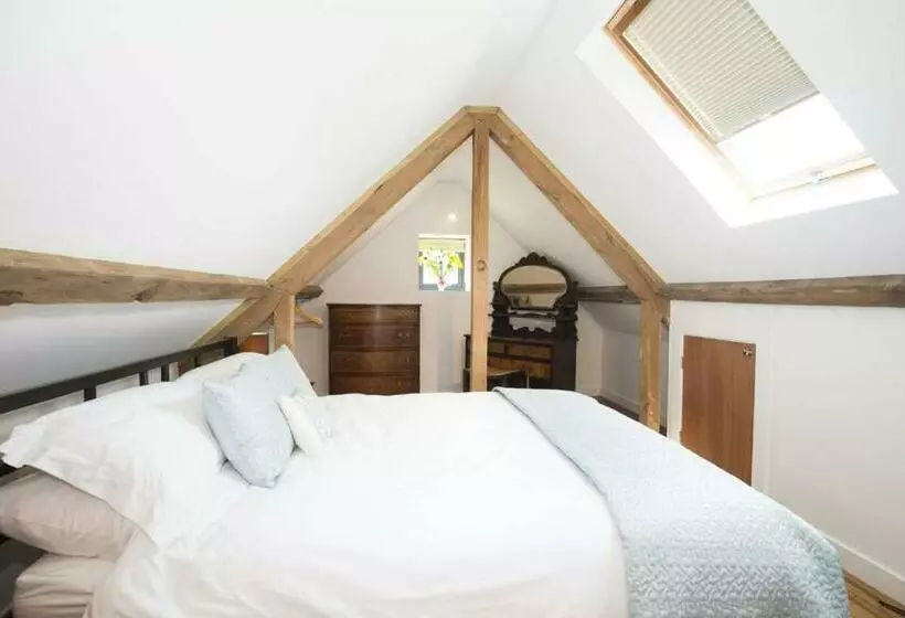 ベッドアンドブレックファースト South Cottage · Rural Gem In The Heart Of The Sussex Countryside