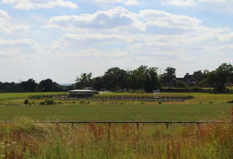 ベッドアンドブレックファースト South Cottage · Rural Gem In The Heart Of The Sussex Countryside