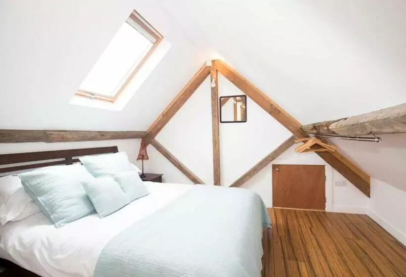 ベッドアンドブレックファースト South Cottage · Rural Gem In The Heart Of The Sussex Countryside