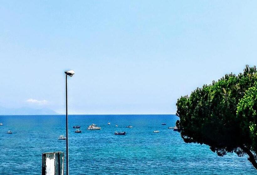 تختخواب و صبحانه Terrazza Incanto