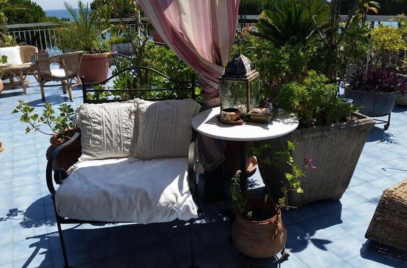 تختخواب و صبحانه Terrazza Incanto