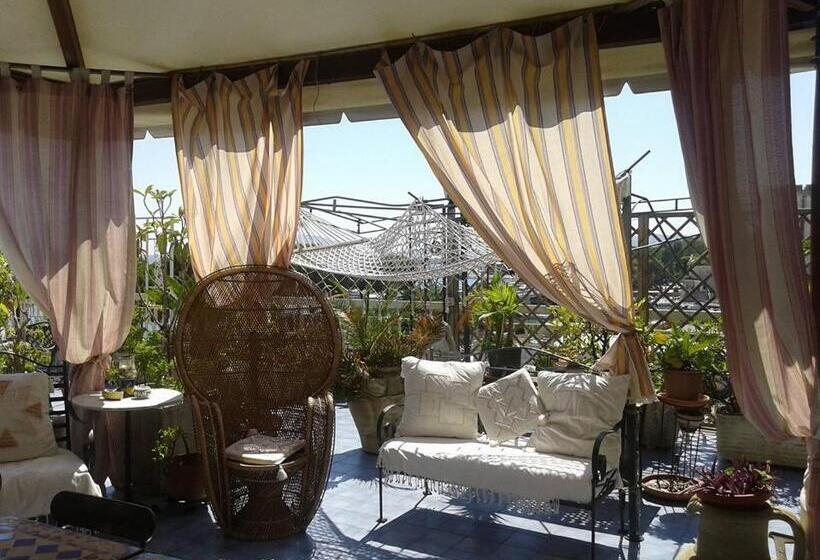 تختخواب و صبحانه Terrazza Incanto