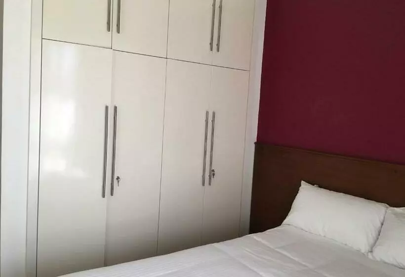 E Just Hotel Borg El Arab