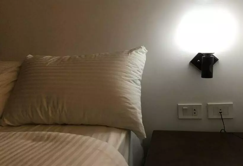 E Just Hotel Borg El Arab